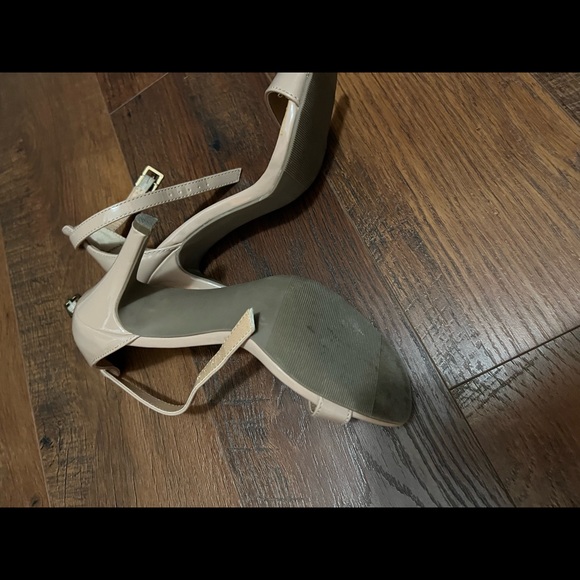 Nude ankle strap heels size 6 - Picture 2 of 4